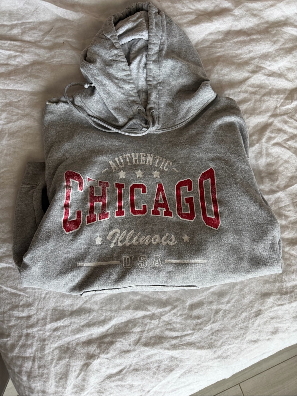 Retro - "Chicago Illinois USA" Pullover Hoodie with Red Lettering